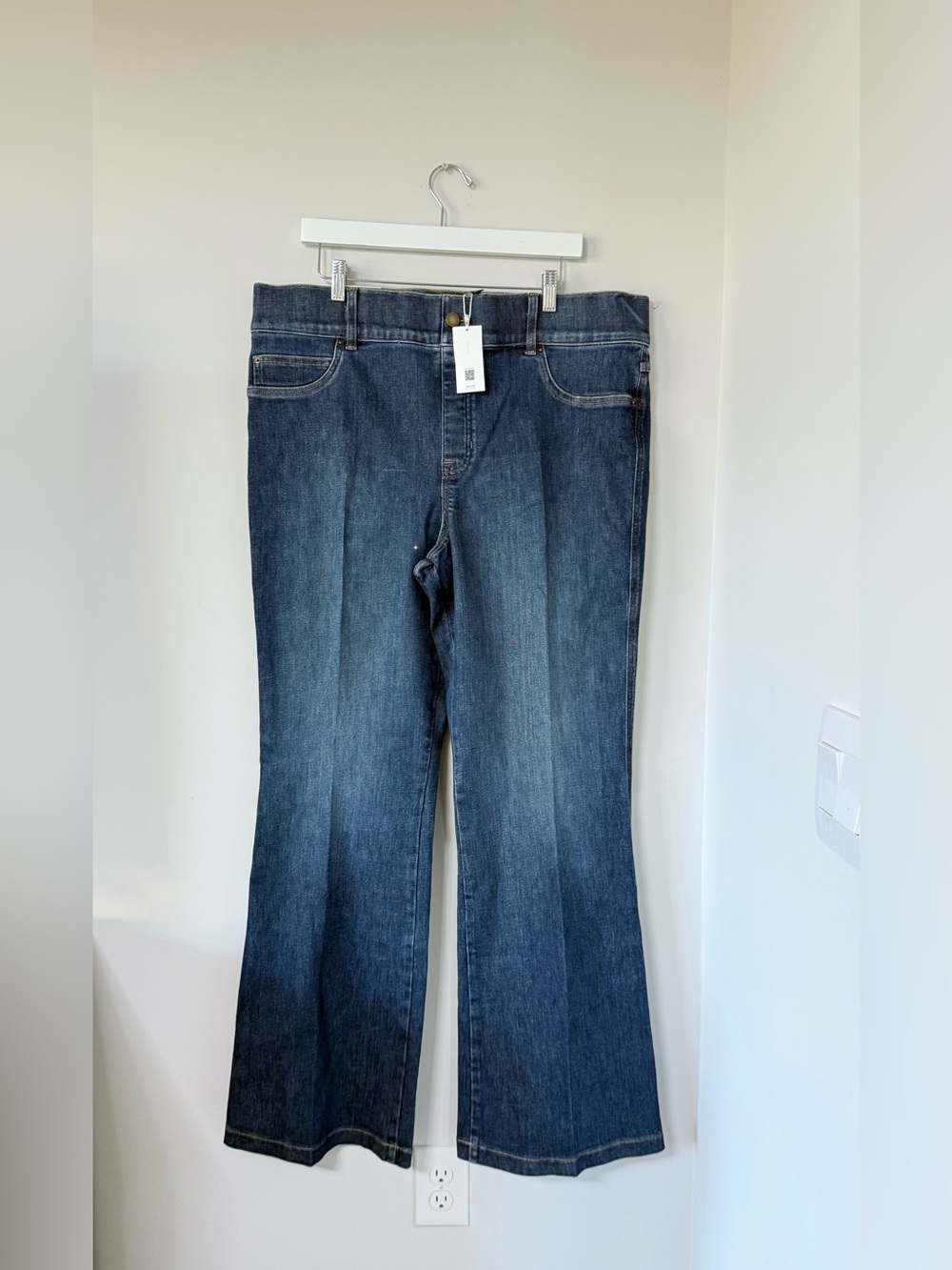 NWT SPANXshape EveryWear Flare Jeans Women 2X High Rise Stretch Denim Shaping